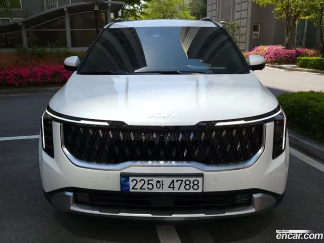 Kia Carnival HEV 9 — миниатюра 1