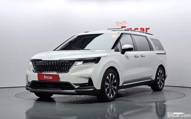 Kia Carnival 7 — миниатюра 1