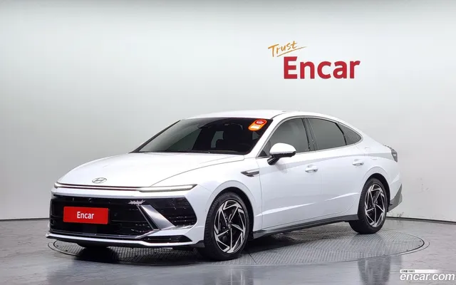 Hyundai (DN8) 1.6 — миниатюра 1