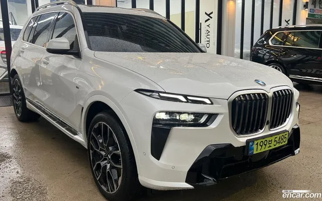 BMW X7 (G07) xDrive 40i M 6 — миниатюра 1