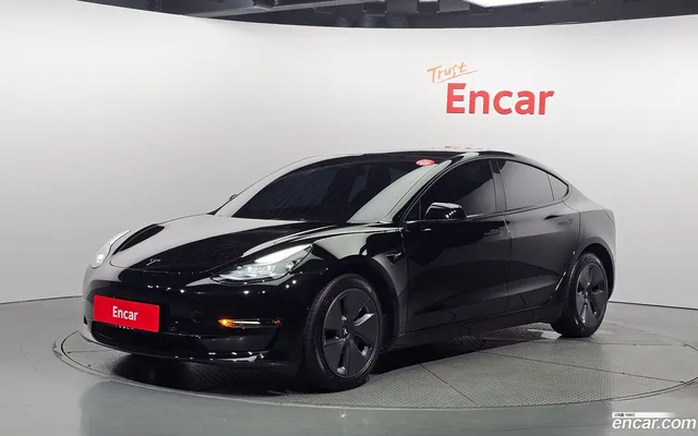 Tesla Model 3 AWD — миниатюра 1