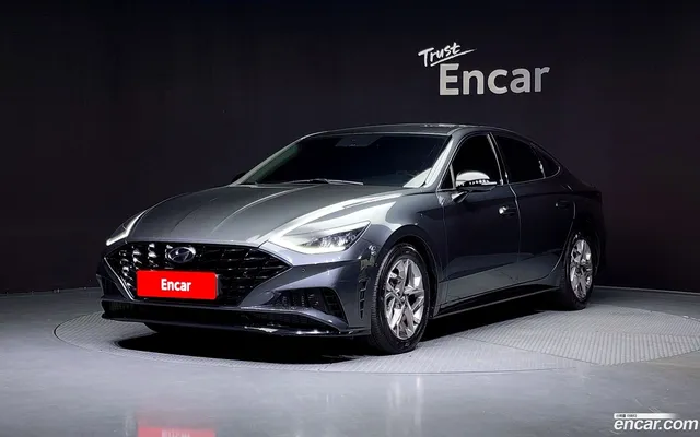 Hyundai Sonata (DN8) 2.0 — миниатюра 1