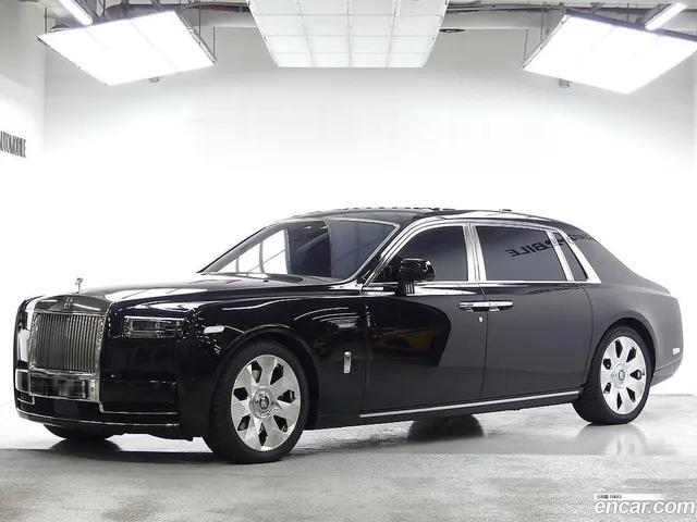 Rolls-Royce Phantom 6.7 EWB V12 — миниатюра 1