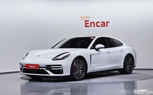 Porsche Panamera (971) 4.0 GTS — миниатюра 1