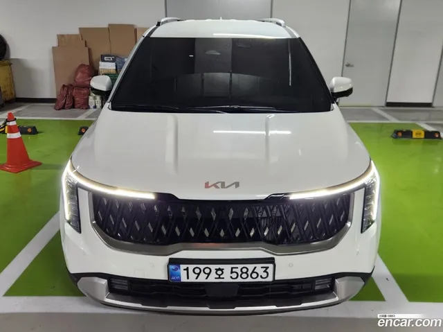 Kia Carnival HEV 9 — миниатюра 1