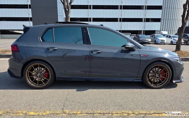 Volkswagen Golf 2.0 GTI — миниатюра 1