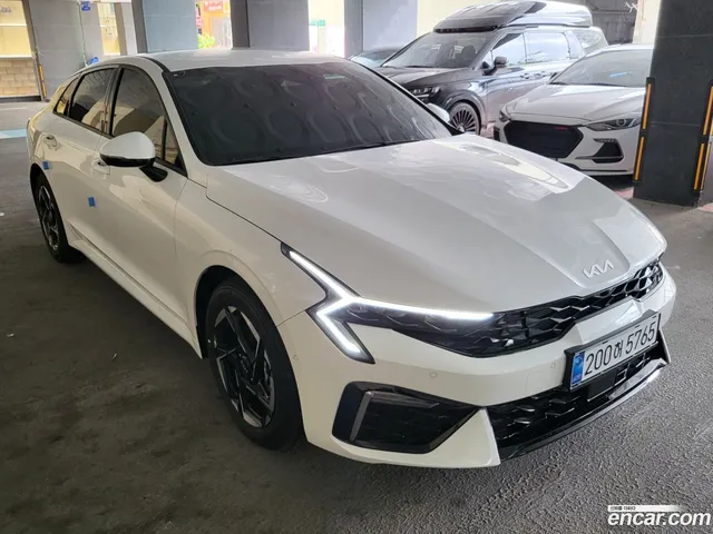 Kia K5 3 2.0 — миниатюра 1