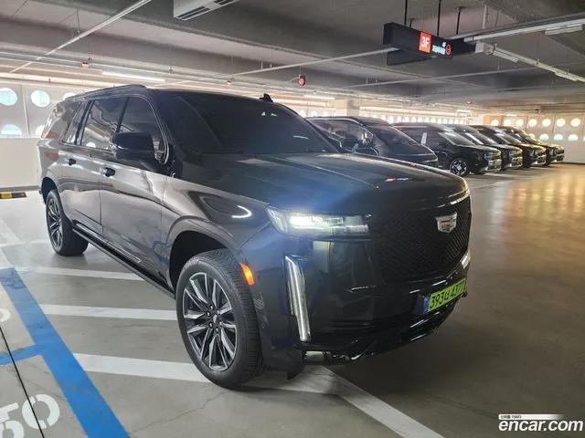 Cadillac 5 6.2 ESV — миниатюра 1