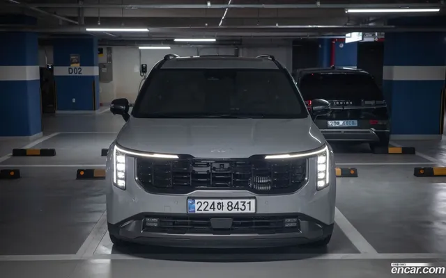 Kia Carnival HEV 9 — миниатюра 1