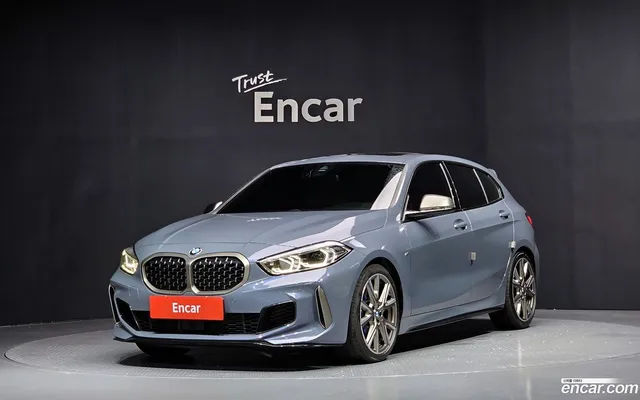 BMW 1 Series (F40) M135i xDrive — миниатюра 1