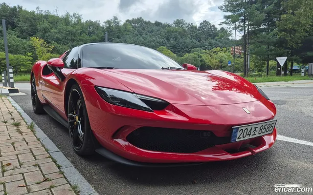 Ferrari 296 GTS 3.0 V6 — миниатюра 1