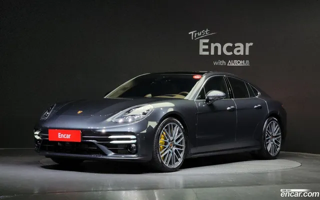 Porsche Panamera (971) 4.0 S — миниатюра 1