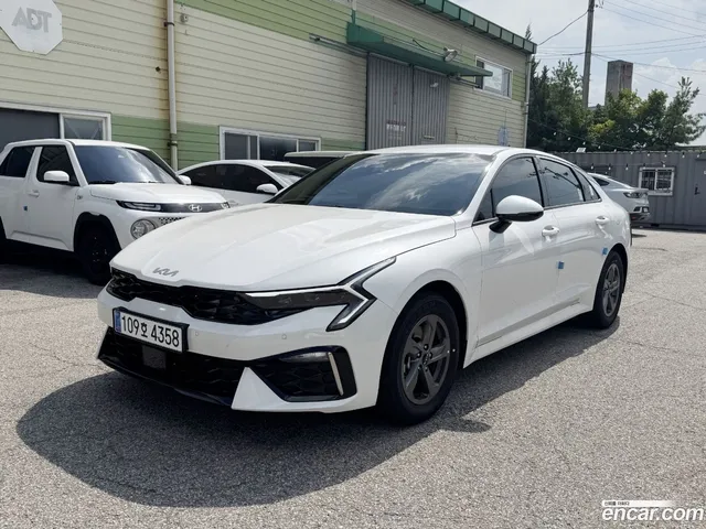 Kia K5 3 2.0 LPi() — миниатюра 1