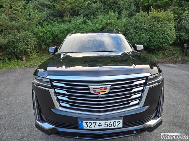Cadillac 5 6.2 ESV — миниатюра 1