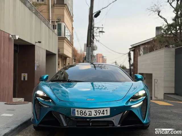 McLaren Artura 3.0 — миниатюра 1