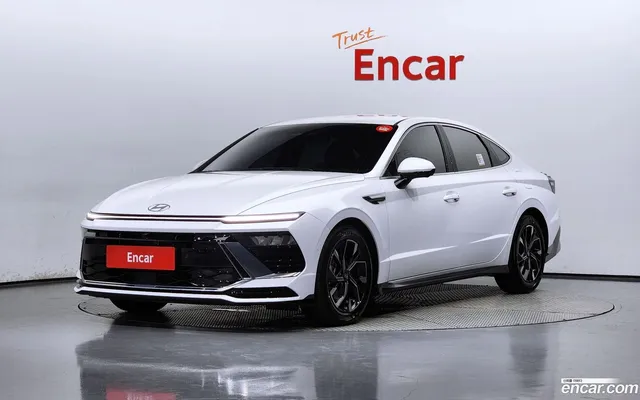 Hyundai (DN8) 1.6 — миниатюра 1