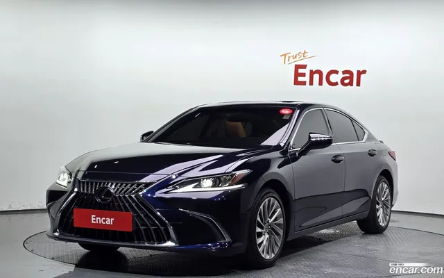 Lexus ES 300h — миниатюра 1