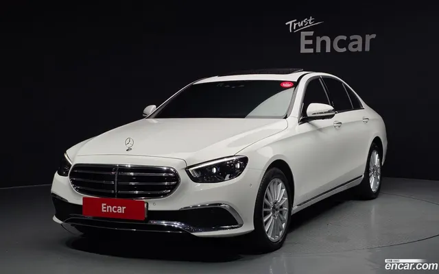 Mercedes-Benz E-Class (W213) E220d 4MATIC — миниатюра 1