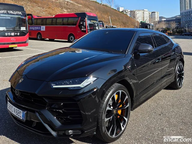 Lamborghini Urus 4.0 V8 — миниатюра 1