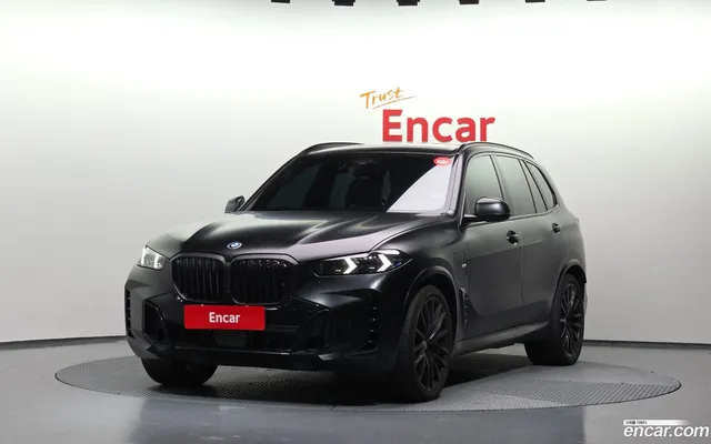 BMW X5 (G05) xDrive 50e M — миниатюра 1