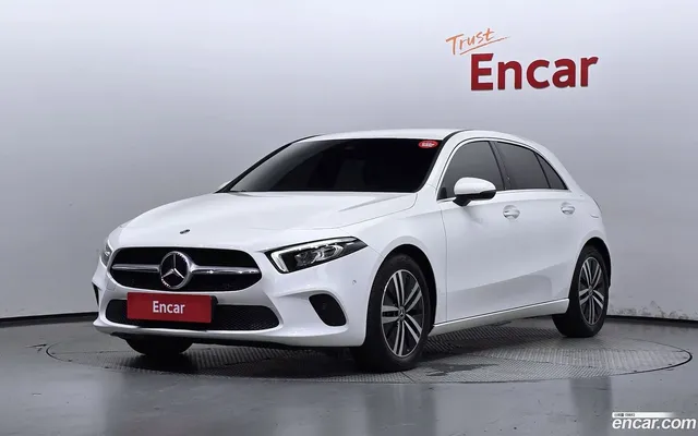 Mercedes-Benz A-Class (W177) A220 — миниатюра 1