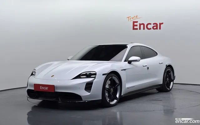 Porsche Taycan — миниатюра 1