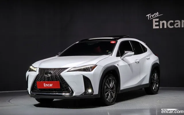 Lexus UX250h 2.0 F-Sport 2WD — миниатюра 1