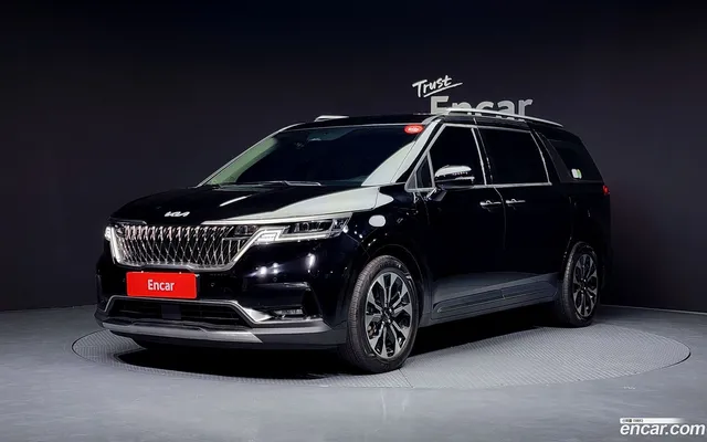 Kia Carnival 7 — миниатюра 1