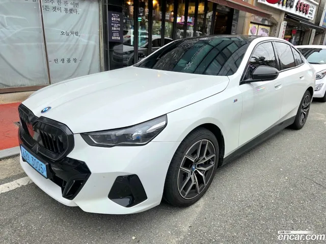 BMW i5 (G60) eDrive 40 M — миниатюра 1
