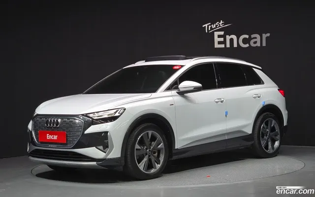 Audi Q4 e-tron (F4) 40 — миниатюра 1