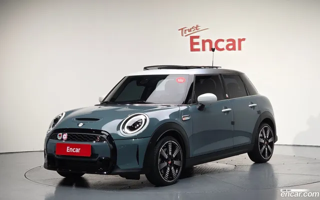 MINI Cooper S 5 — миниатюра 1