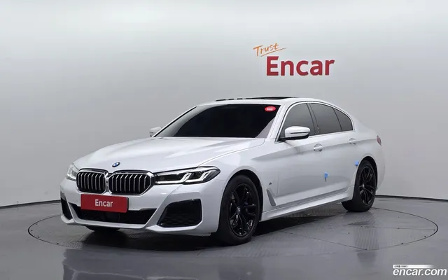 BMW 5 Series (G30) 523d xDrive M — миниатюра 1