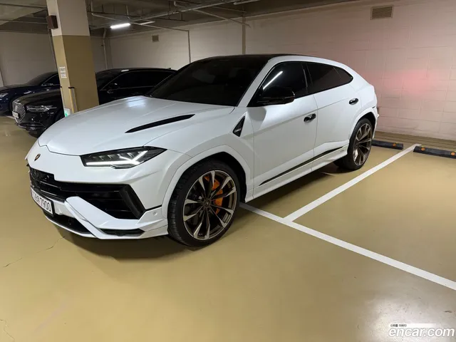 Lamborghini Urus 4.0 V8 S — миниатюра 1
