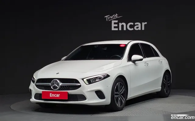 Mercedes-Benz A-Class (W177) A220 — миниатюра 1