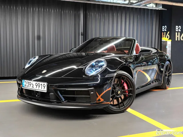 Porsche 911 (992) 4 GTS — миниатюра 1