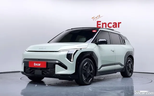 Kia EV3 2WD — миниатюра 1