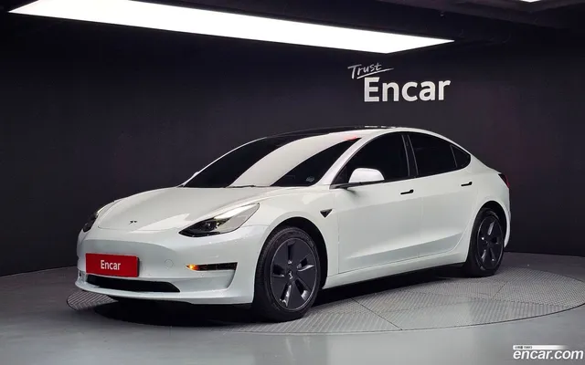 Tesla Model 3 RWD — миниатюра 1