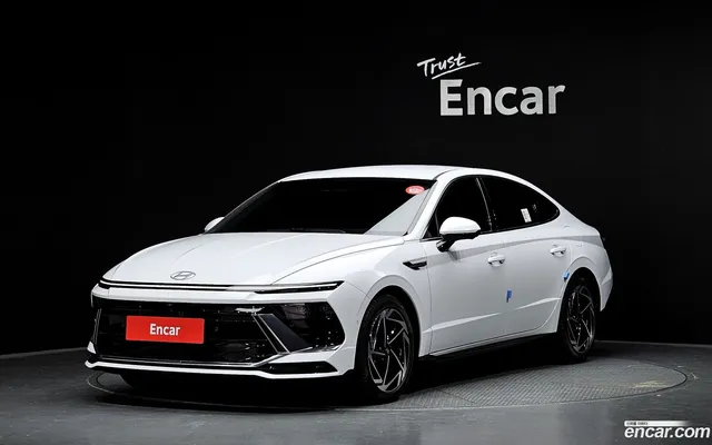 Hyundai (DN8) — миниатюра 1