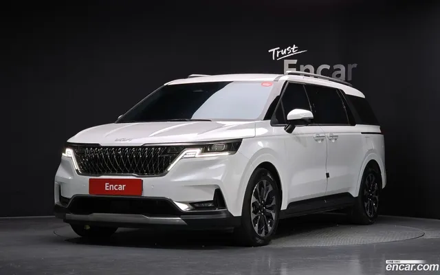 Kia Carnival 7 — миниатюра 1