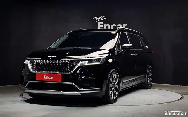 Kia Carnival 7 — миниатюра 1