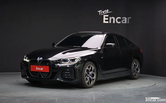 BMW i4 eDrive40 M — миниатюра 1