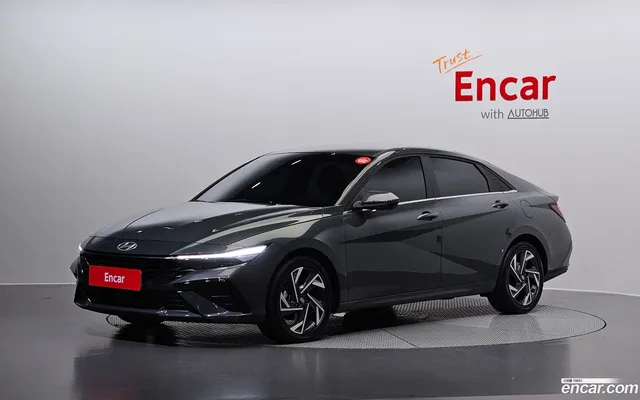 Hyundai Avante CN7 Hybrid — миниатюра 1