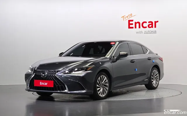 Lexus ES 300h — миниатюра 1