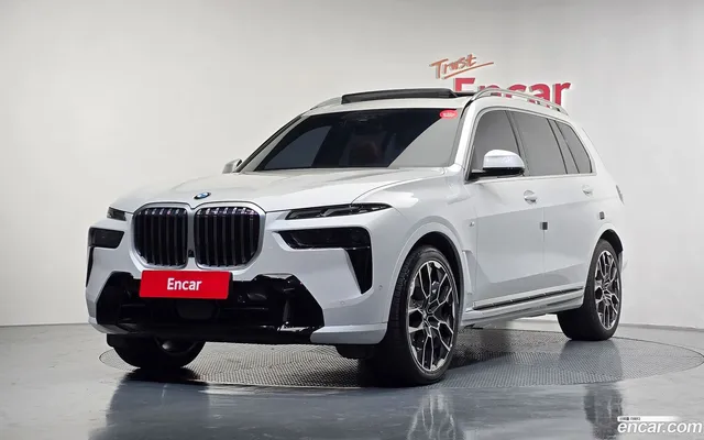 BMW X7 (G07) xDrive 40i M 7 — миниатюра 1