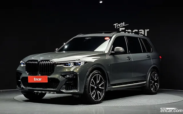 BMW X7 (G07) xDrive 40i M 6 — миниатюра 1