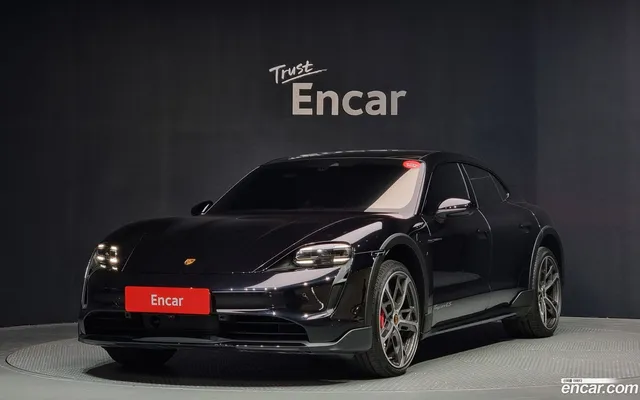 Porsche Taycan 4S — миниатюра 1