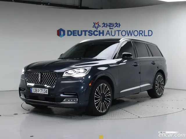 Lincoln Aviator 3.0 AWD — миниатюра 1