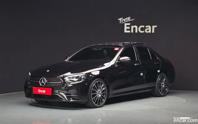 Mercedes-Benz E-Class (W213) E350 4MATIC AMG Line — миниатюра 1