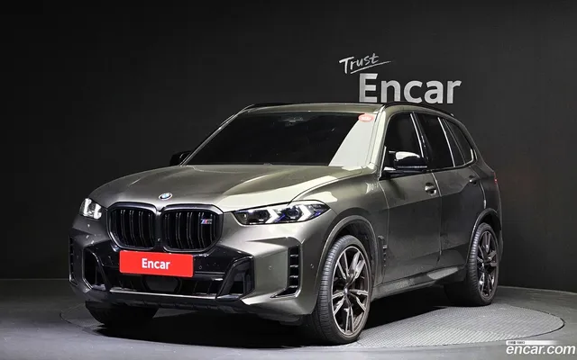 BMW X5 (G05) M60i — миниатюра 1