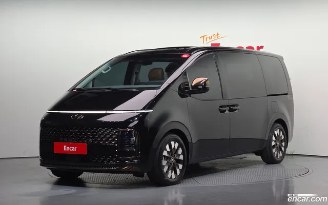 Hyundai Staria 4WD 7 — миниатюра 1